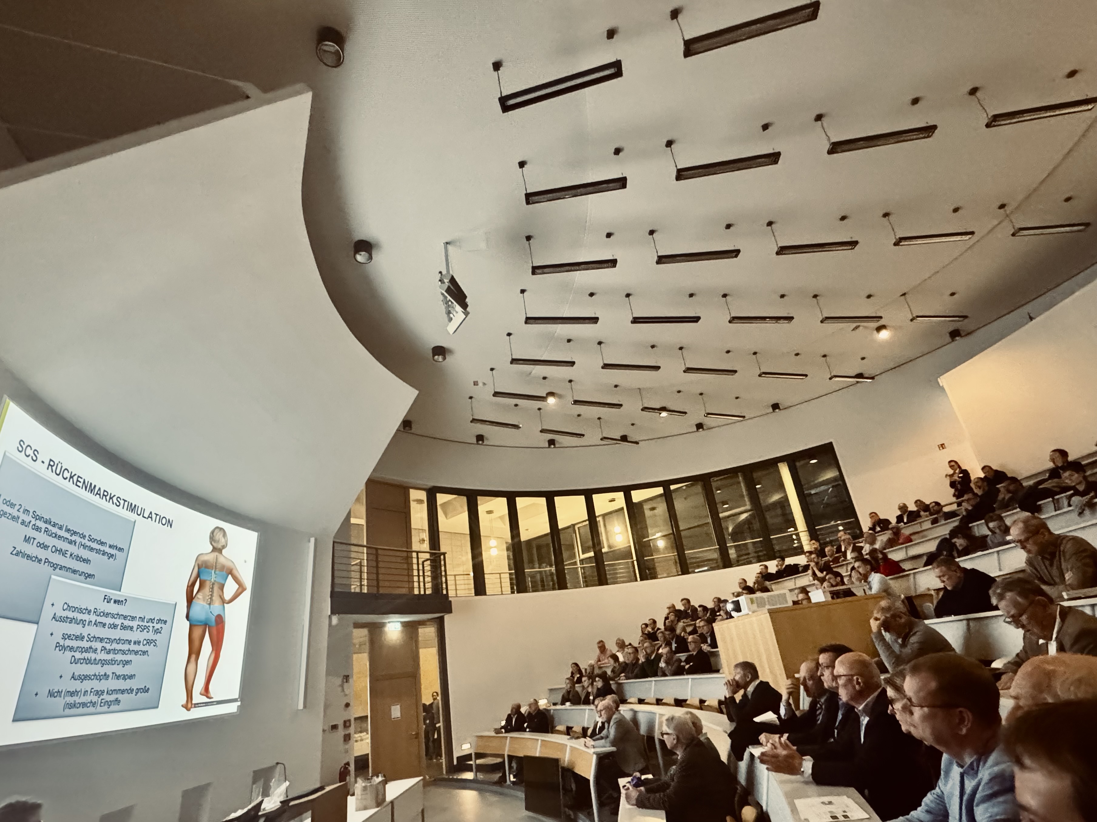 Vortrag - Therapie des Rückenscherzes im Wandel der Zeit
