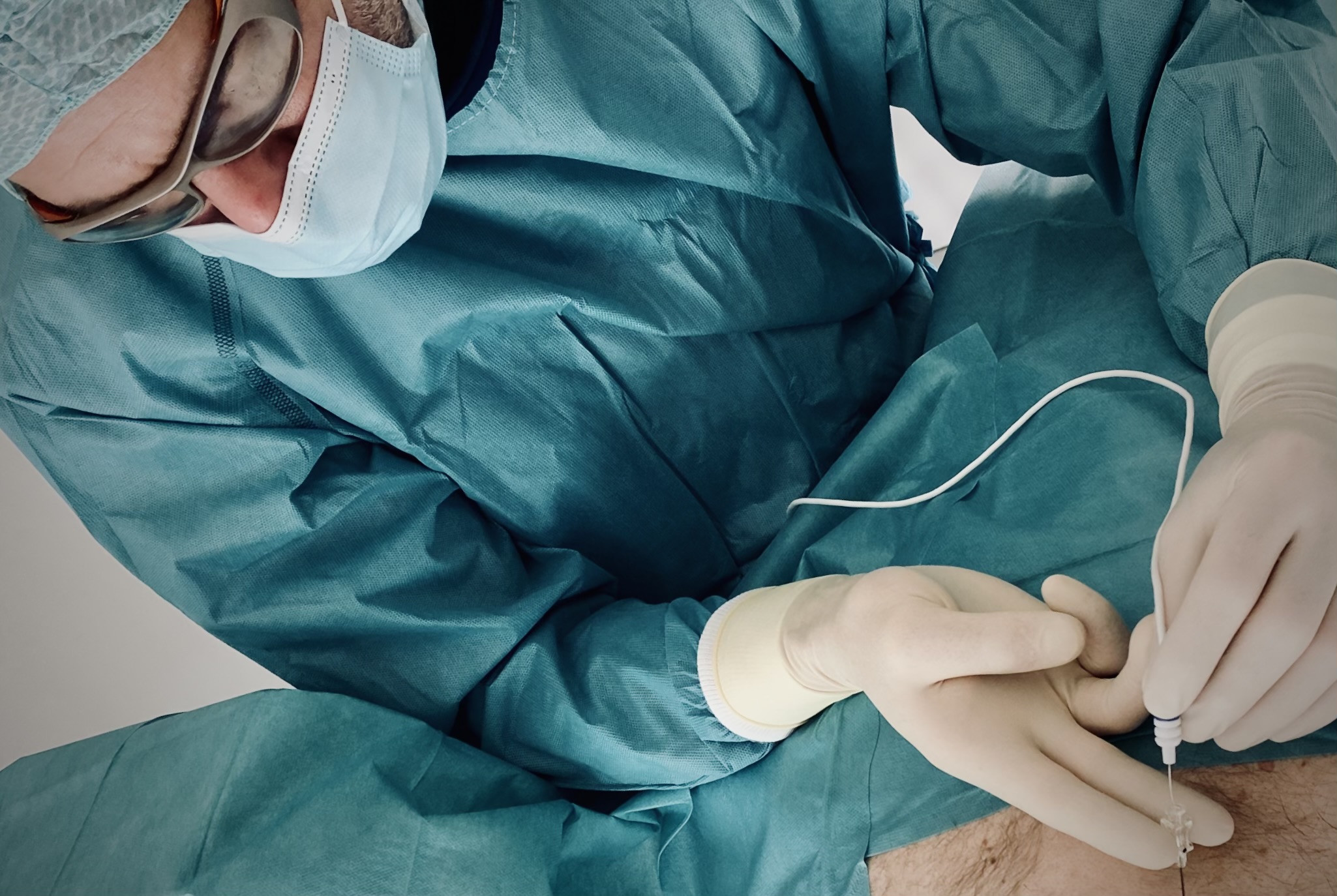 Thermokoagulation der medialen Äste der thorakalen Spinalnerven